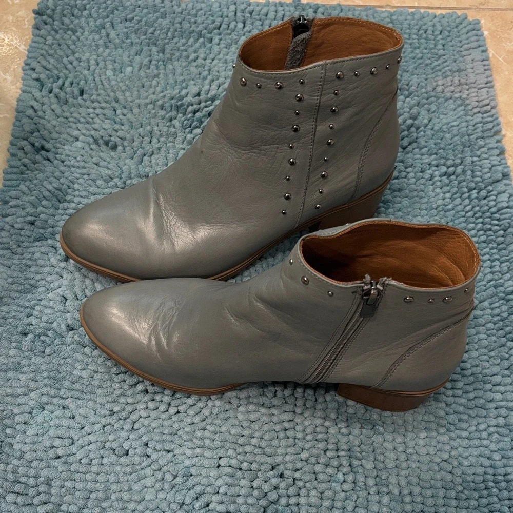 Spring Step Gray Ankle Boots - Picture 2 of 5
